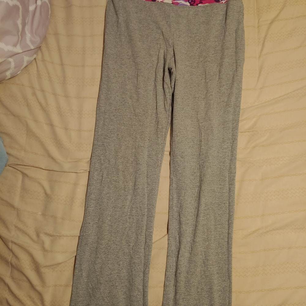Danskin flared leg yoga pants